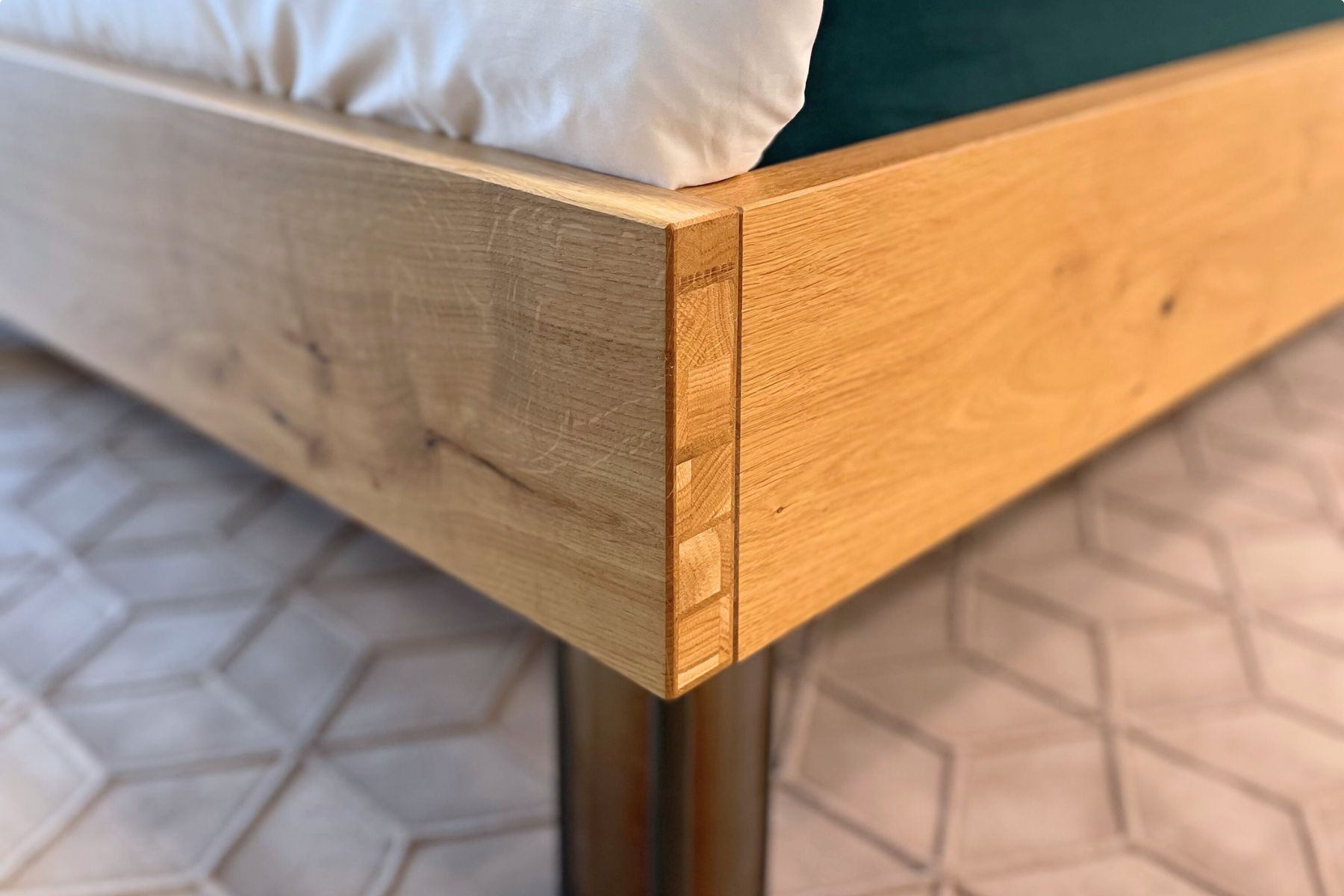 Felix-Odermatt-Gesundes-Schlafen-Massiv-furniert-Eiche-Detail-2